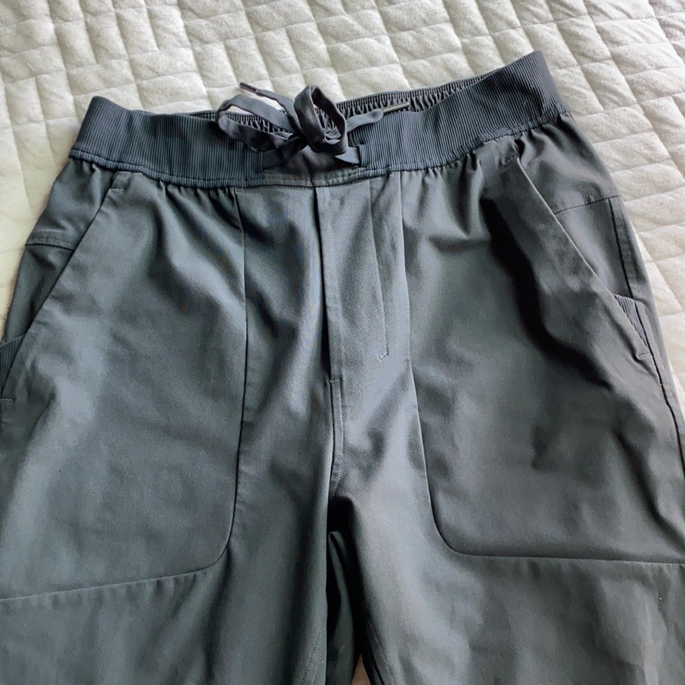 Lululemon Men’s ABC Jogger